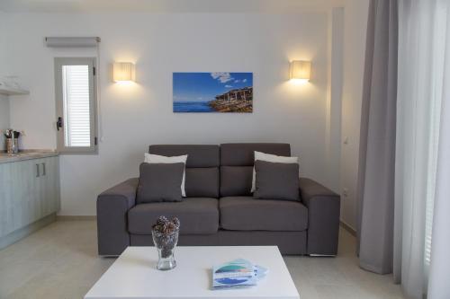 Apartamentos Proa - Emar Hotels Only Adults 埃斯普霍斯 外观 照片