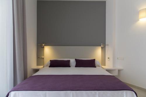 Apartamentos Proa - Emar Hotels Only Adults 埃斯普霍斯 外观 照片