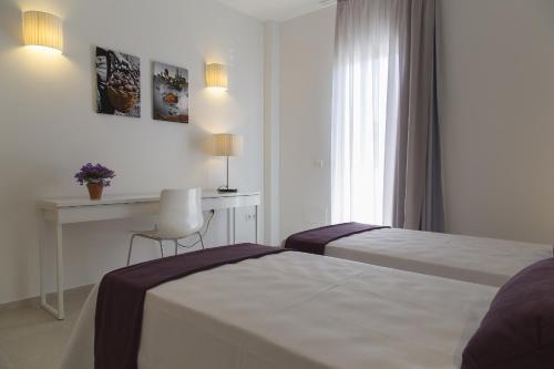Apartamentos Proa - Emar Hotels Only Adults 埃斯普霍斯 外观 照片