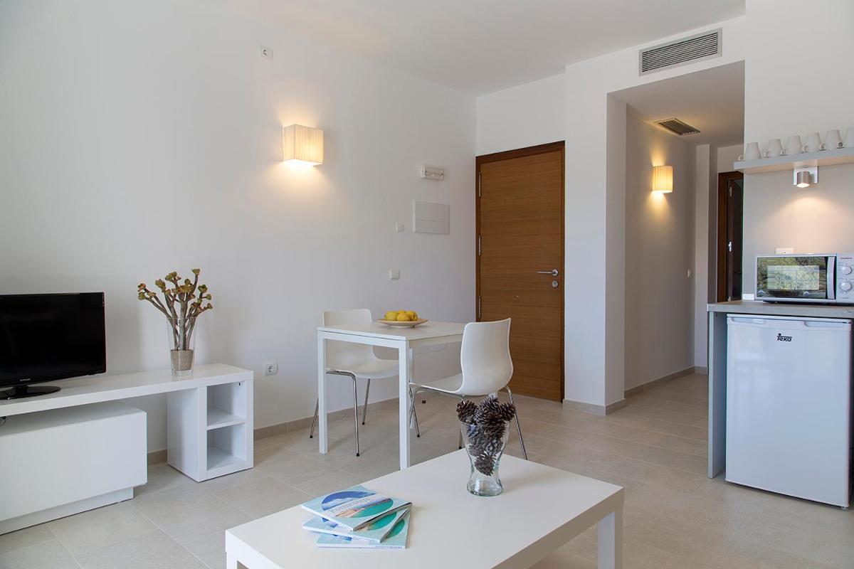 Apartamentos Proa - Emar Hotels Only Adults 埃斯普霍斯 外观 照片