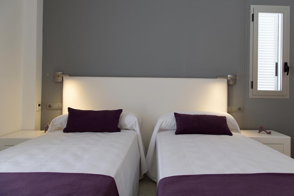 Apartamentos Proa - Emar Hotels Only Adults 埃斯普霍斯 客房 照片