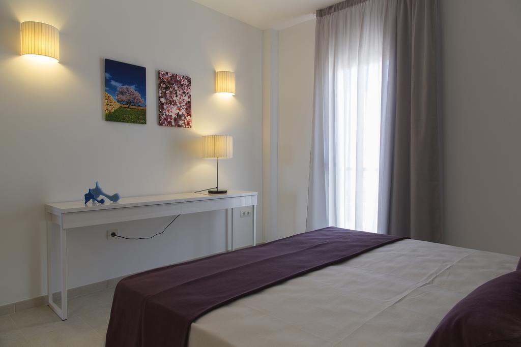 Apartamentos Proa - Emar Hotels Only Adults 埃斯普霍斯 客房 照片